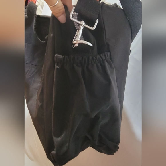 NWOT Large Carry On Tote Shoulder or Baby Bag - Picture 3 of 10